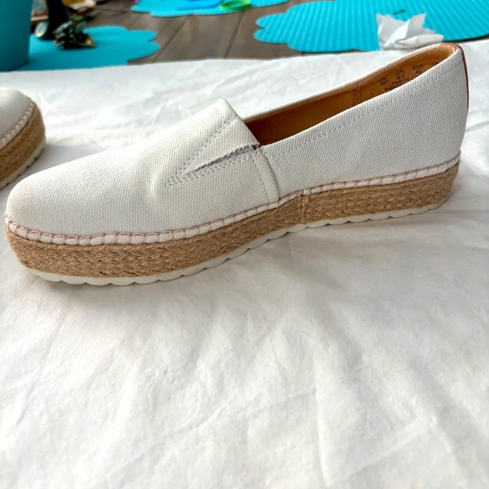 Dr Scholl’s Sun Ray Espadrilles Loafer White Canvas Sporty and Sustainable